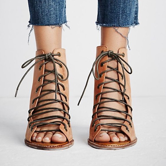 jeffrey campbell peep toe booties